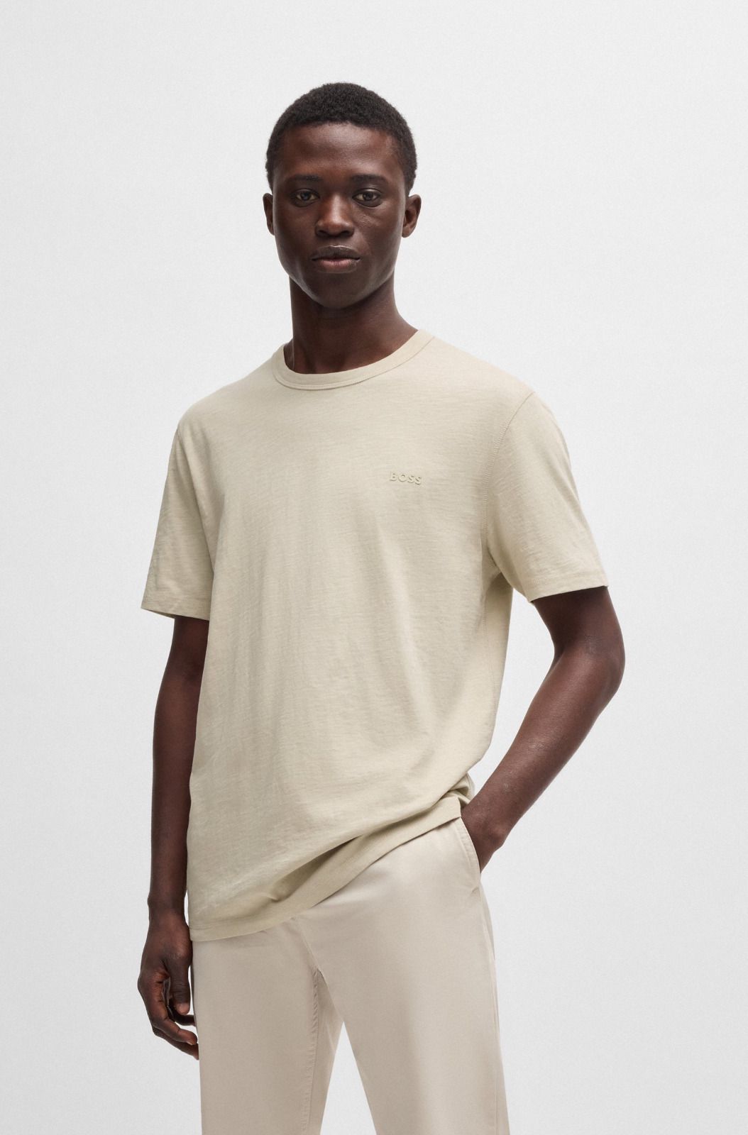 Camiseta boss creme tamanho M